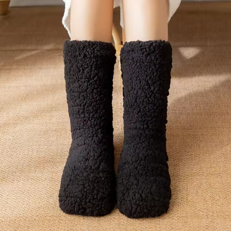 Fluffy Thermo Lounge Socken – Weiche warme Plüsch Haussocken für winterlichen Komfort