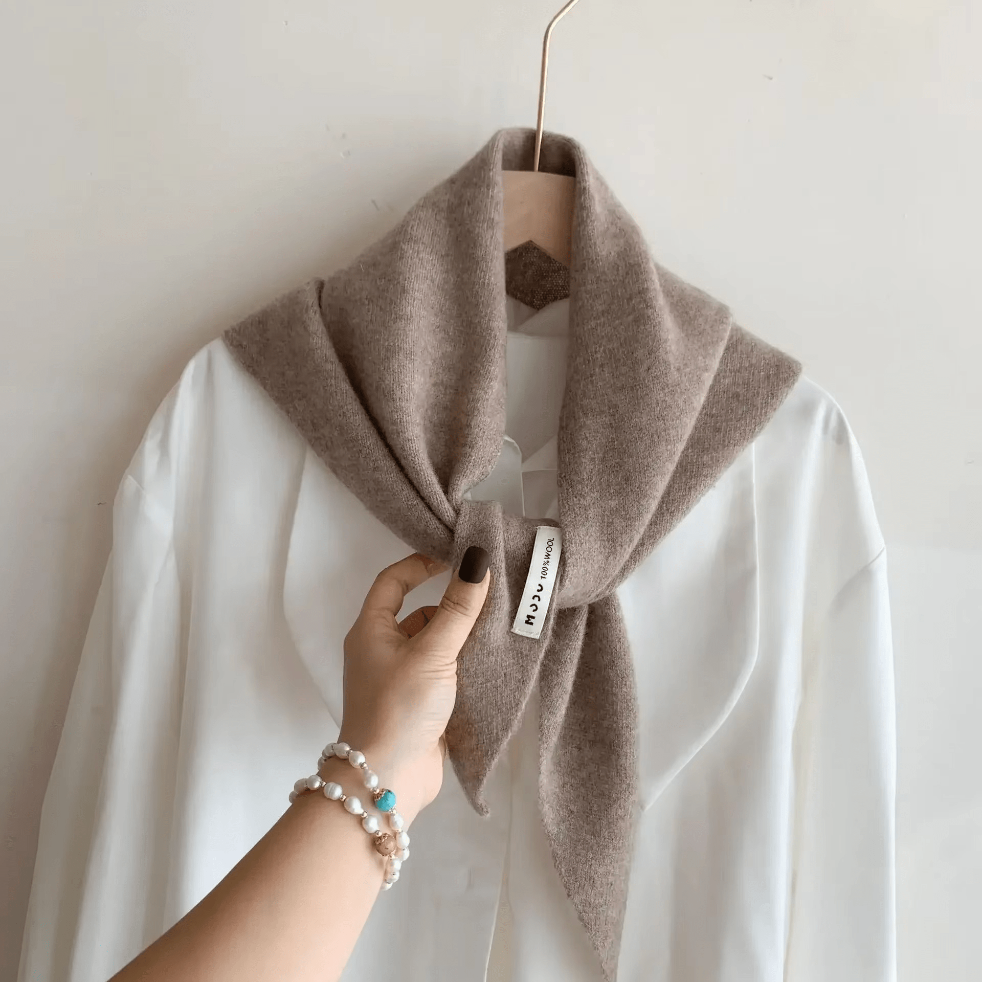 WolWeef Dreieckiger Strickschal – Weicher Wollmischschal für Wärme und Stil