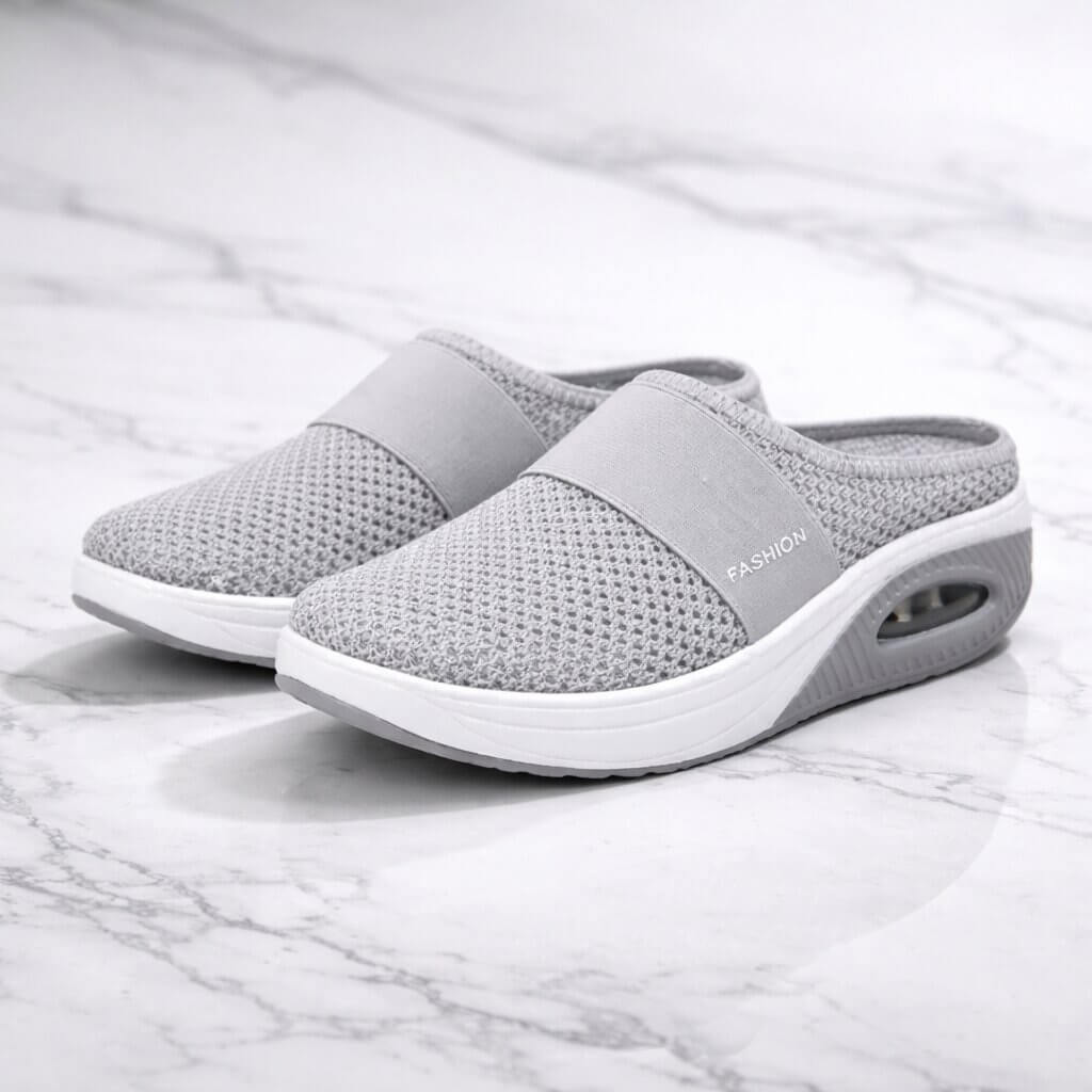Orthopädische Hausschuhe zum Reinschlüpfen | Breite Diabetikerschuhe für Zuhause | Velori