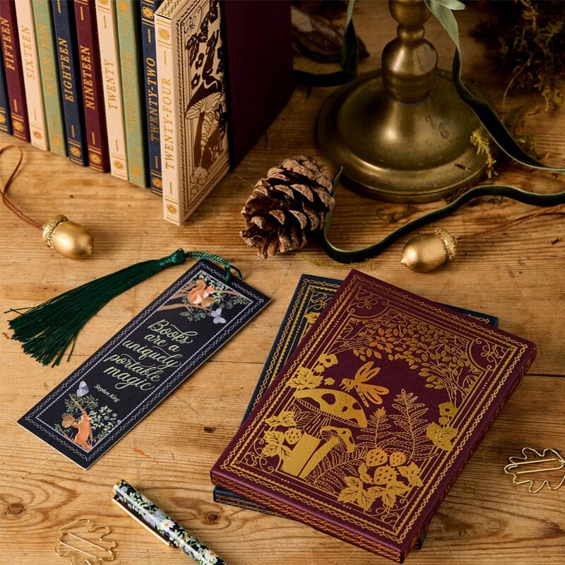 Ripob | 24 Tage Premium Schreibwaren Adventskalender | Limitierte "Winterwald" Edition | 24 Exklusive Schreibwarenüberraschungen | Nachhaltig & Plastikfrei | Inklusive Kalender 2025 & Zubehör