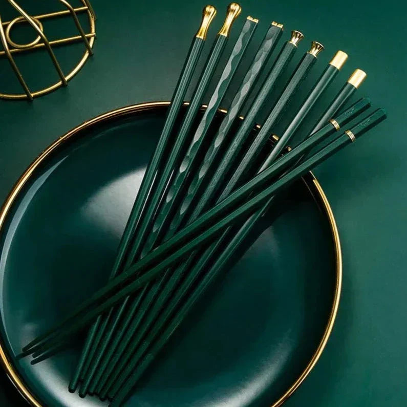 Ripob | DineLux – Luxuriöses Essstäbchen-Set mit Raffinierten Designs (5 Paare)